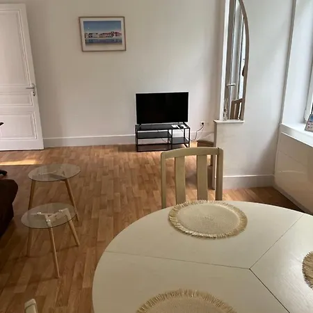 Joli 2 Pieces Au Coeur De Malo Proche De La ,la Maison Bleue Apartment